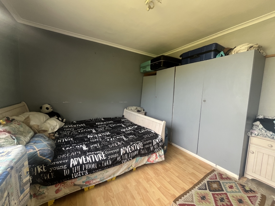 3 Bedroom Property for Sale in Vredehoek Western Cape